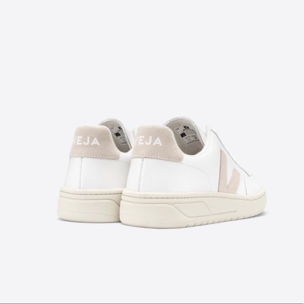 Veja V-12 Leather White Sable Size 39 UK, Size 8 US - Picture 3 of 11